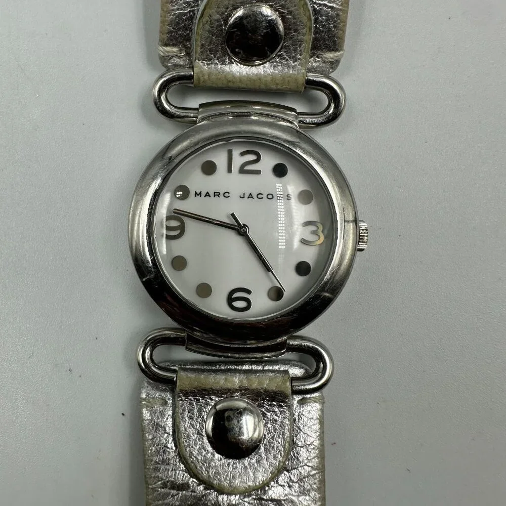 Marc Jacobs Watch Women Silver Tone White Dial Leather Band New Battery